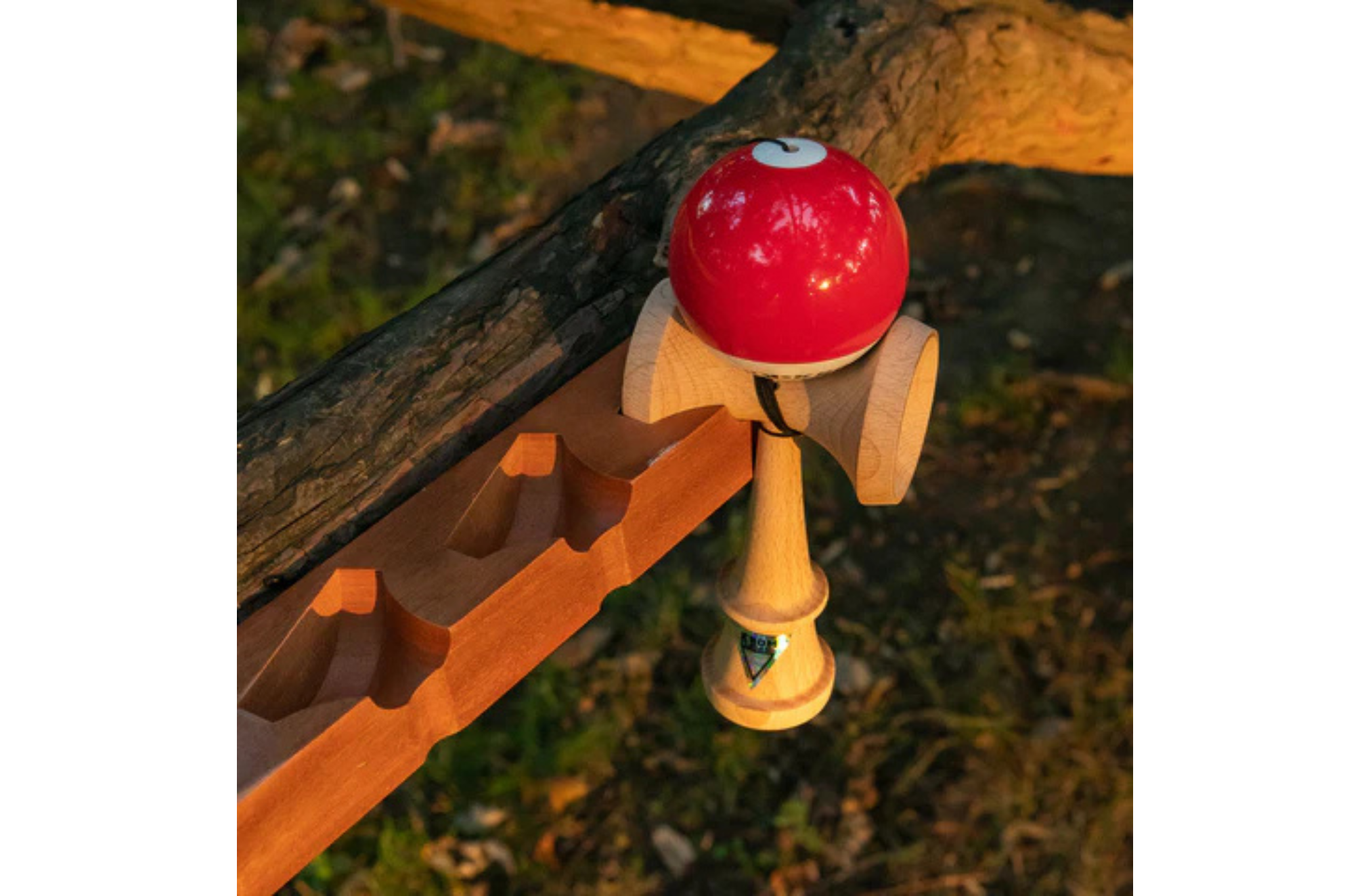 Krom Cliff John Kendama Rack Mahogany